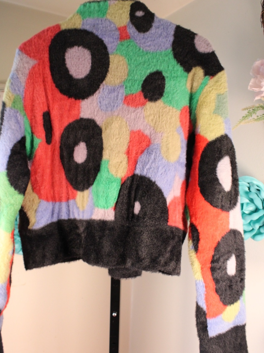 Multicolor Abstract Pattern Cropped Jacket - Picture 6 of 9